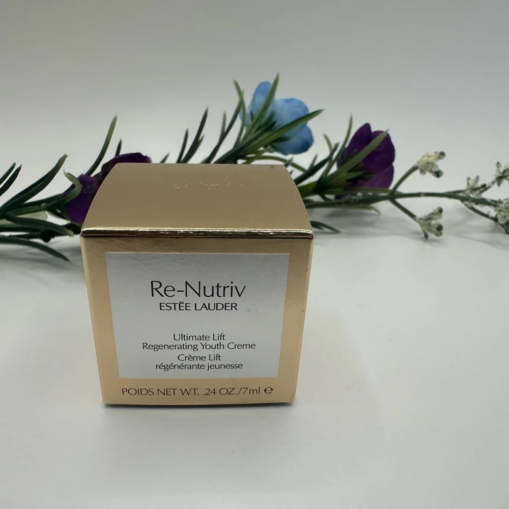 Estee Lauder Re-Nutriv Ultimate Lift Regenerating Youth Creme ~ New! - Picture 2 of 10